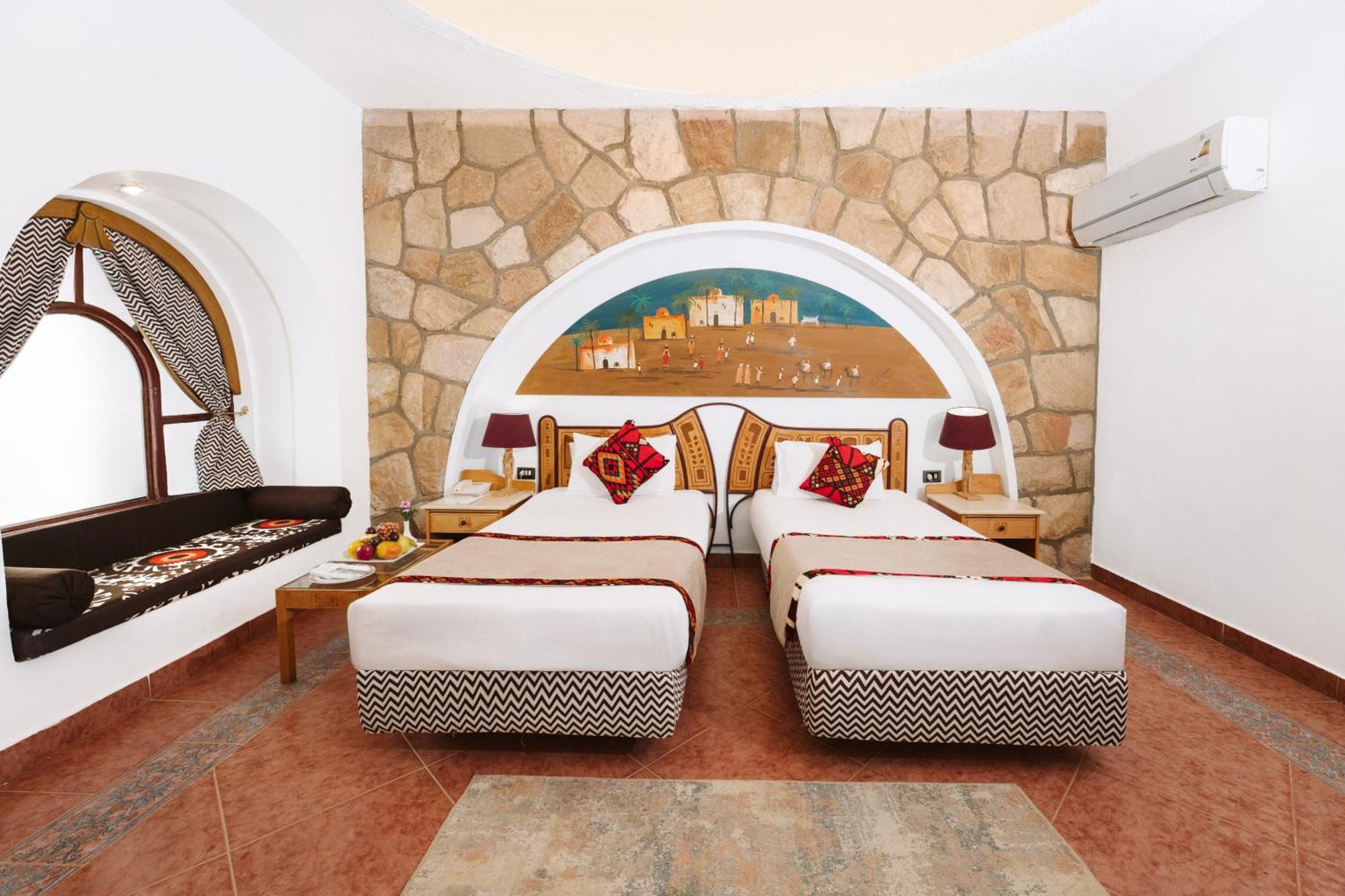 Seti Abu Simbel Lake Resort ภายนอก รูปภาพ