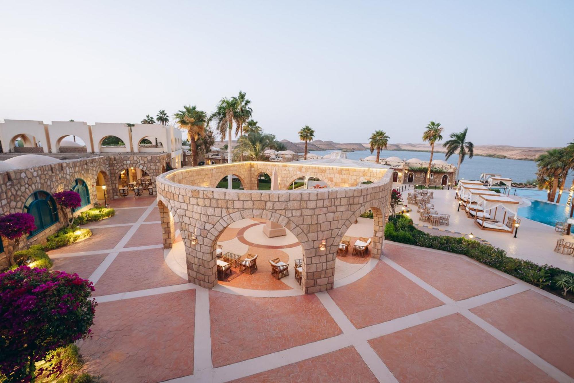 Seti Abu Simbel Lake Resort ภายนอก รูปภาพ