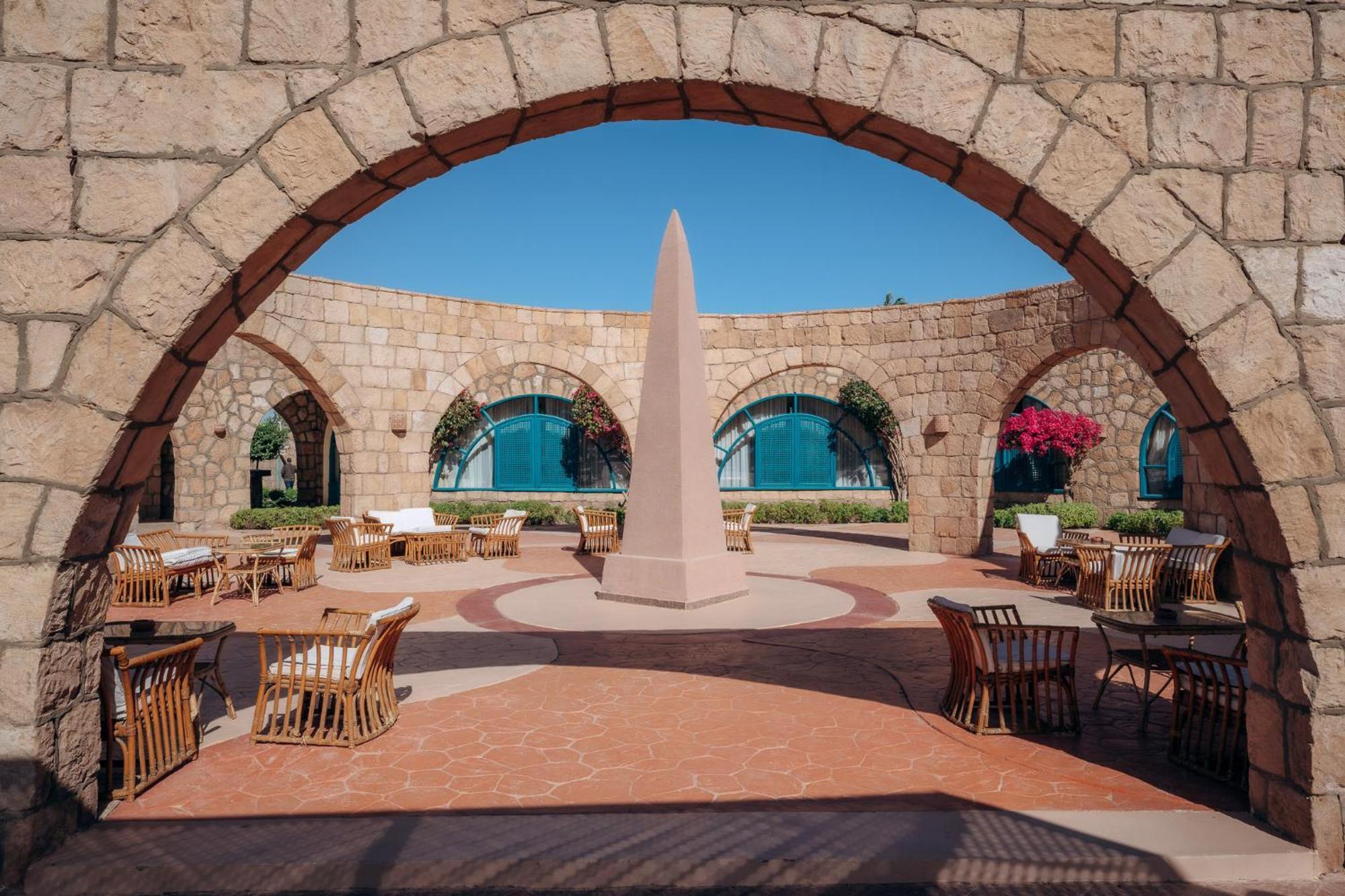 Seti Abu Simbel Lake Resort ภายนอก รูปภาพ