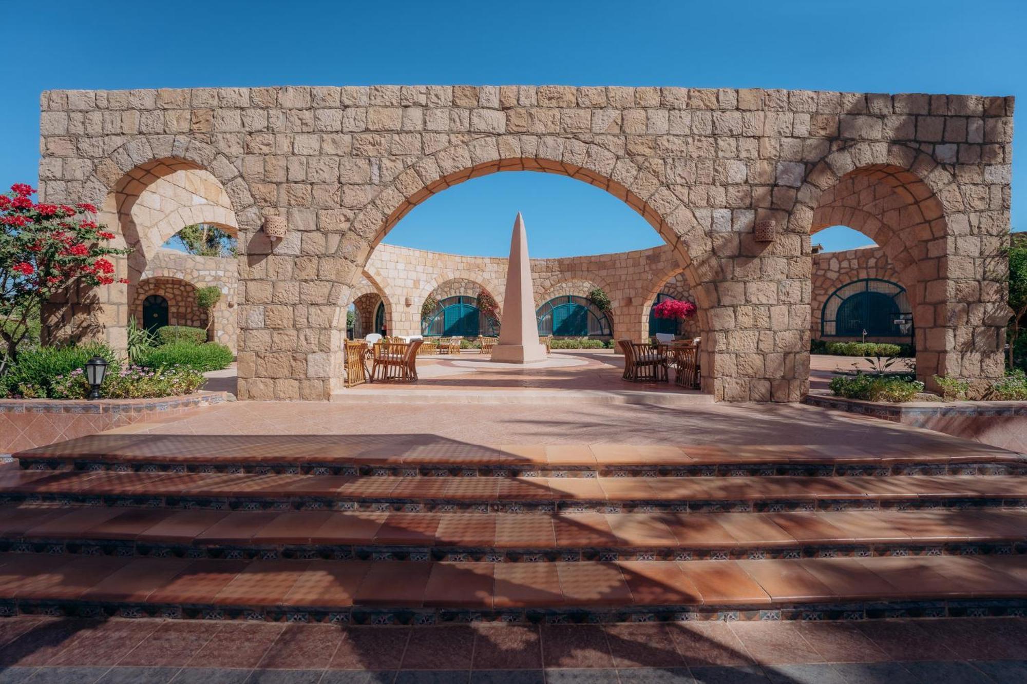 Seti Abu Simbel Lake Resort ภายนอก รูปภาพ