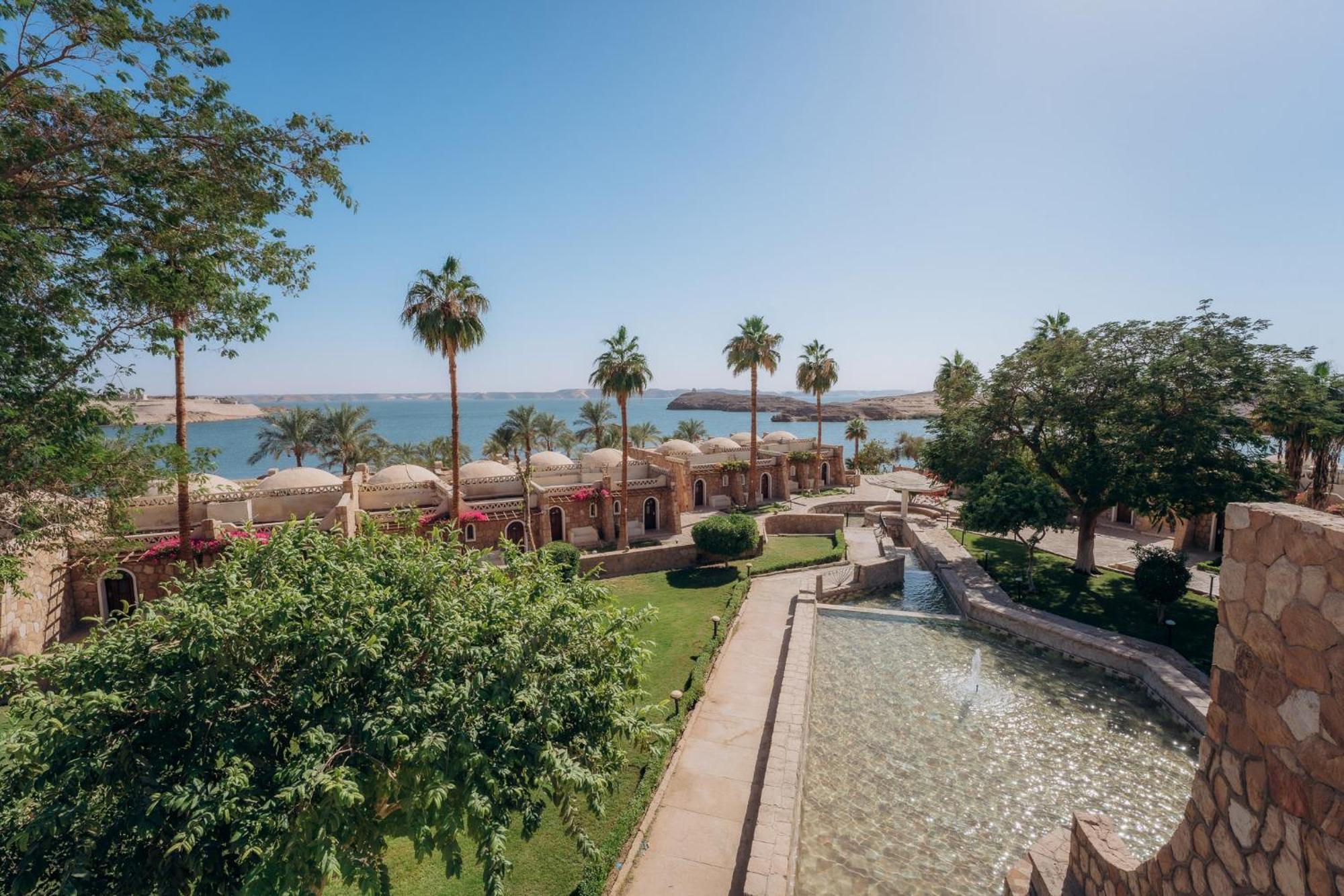 Seti Abu Simbel Lake Resort ภายนอก รูปภาพ