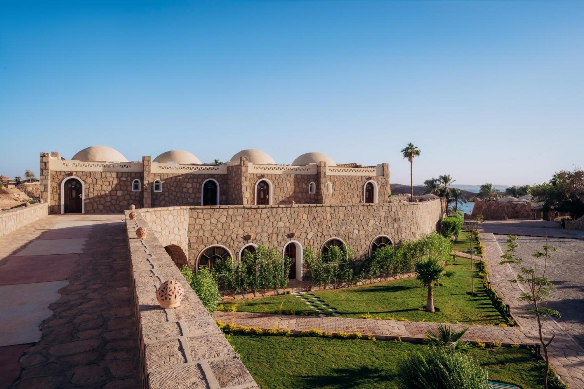 Seti Abu Simbel Lake Resort ภายนอก รูปภาพ