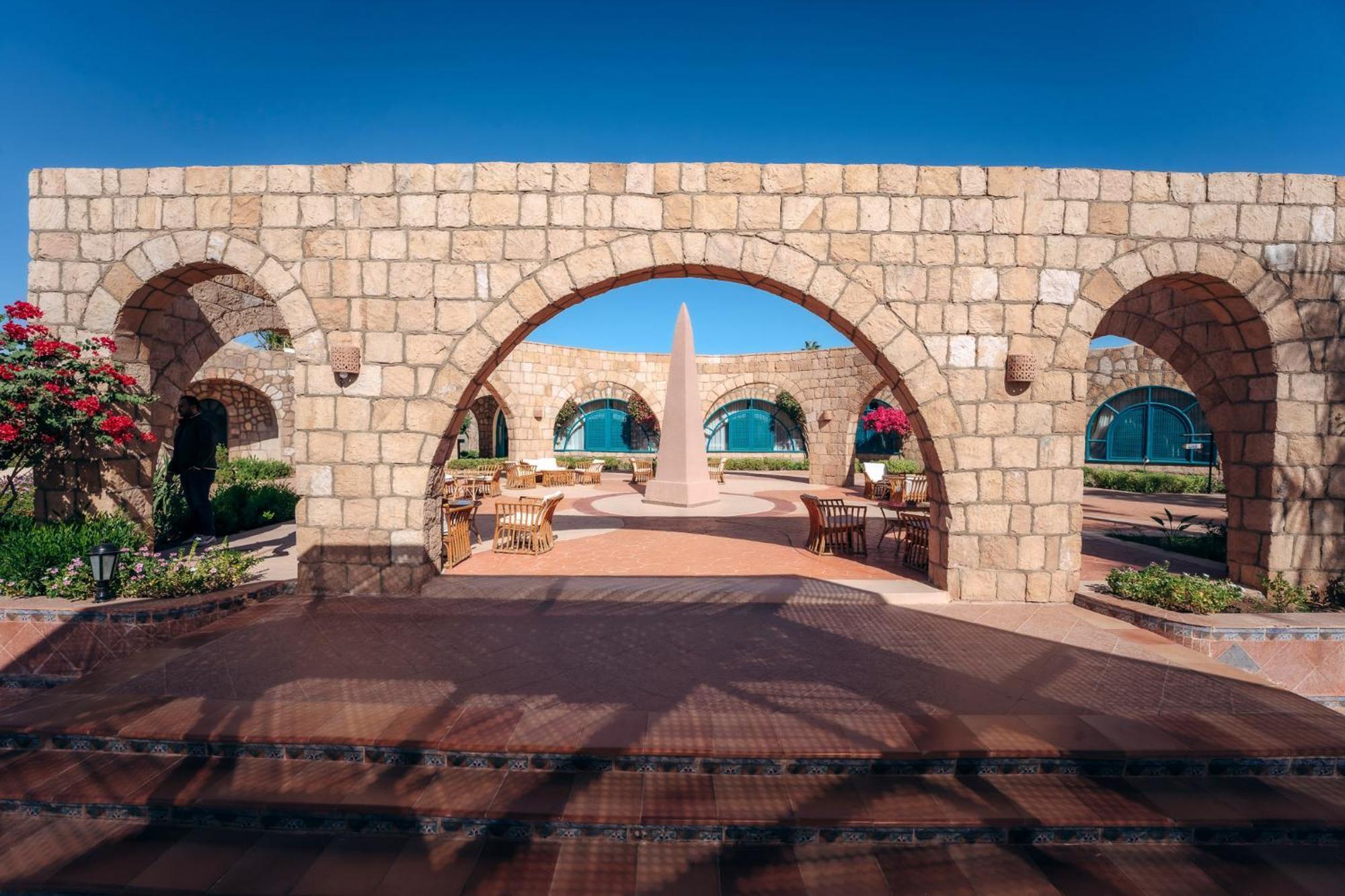 Seti Abu Simbel Lake Resort ภายนอก รูปภาพ