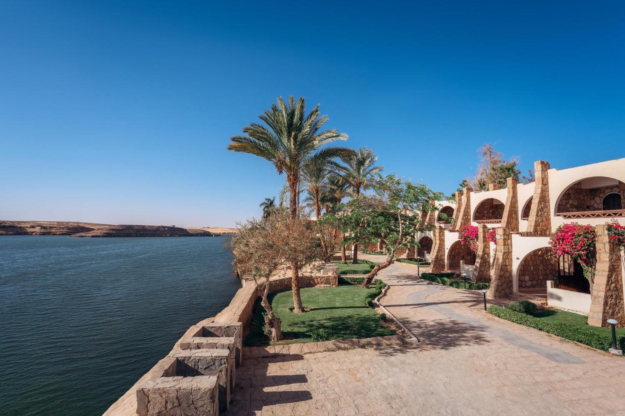 Seti Abu Simbel Lake Resort ภายนอก รูปภาพ