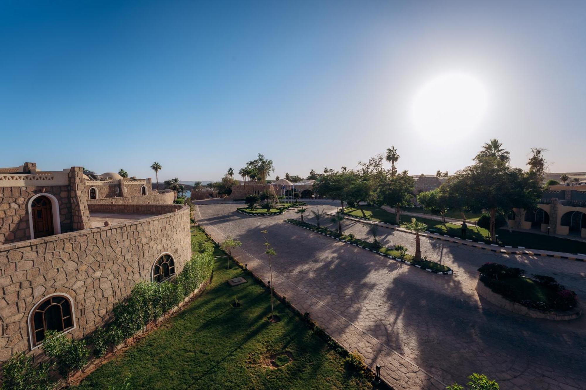 Seti Abu Simbel Lake Resort ภายนอก รูปภาพ