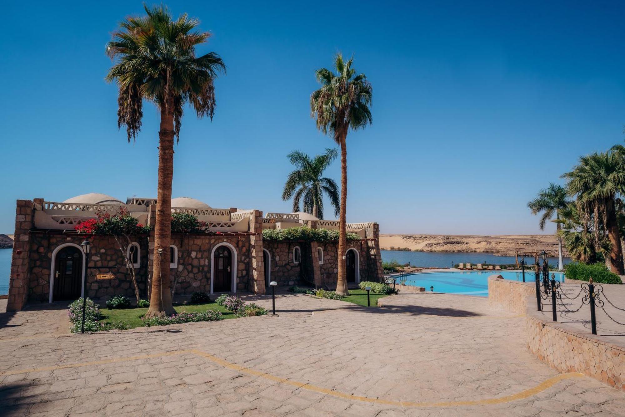 Seti Abu Simbel Lake Resort ภายนอก รูปภาพ