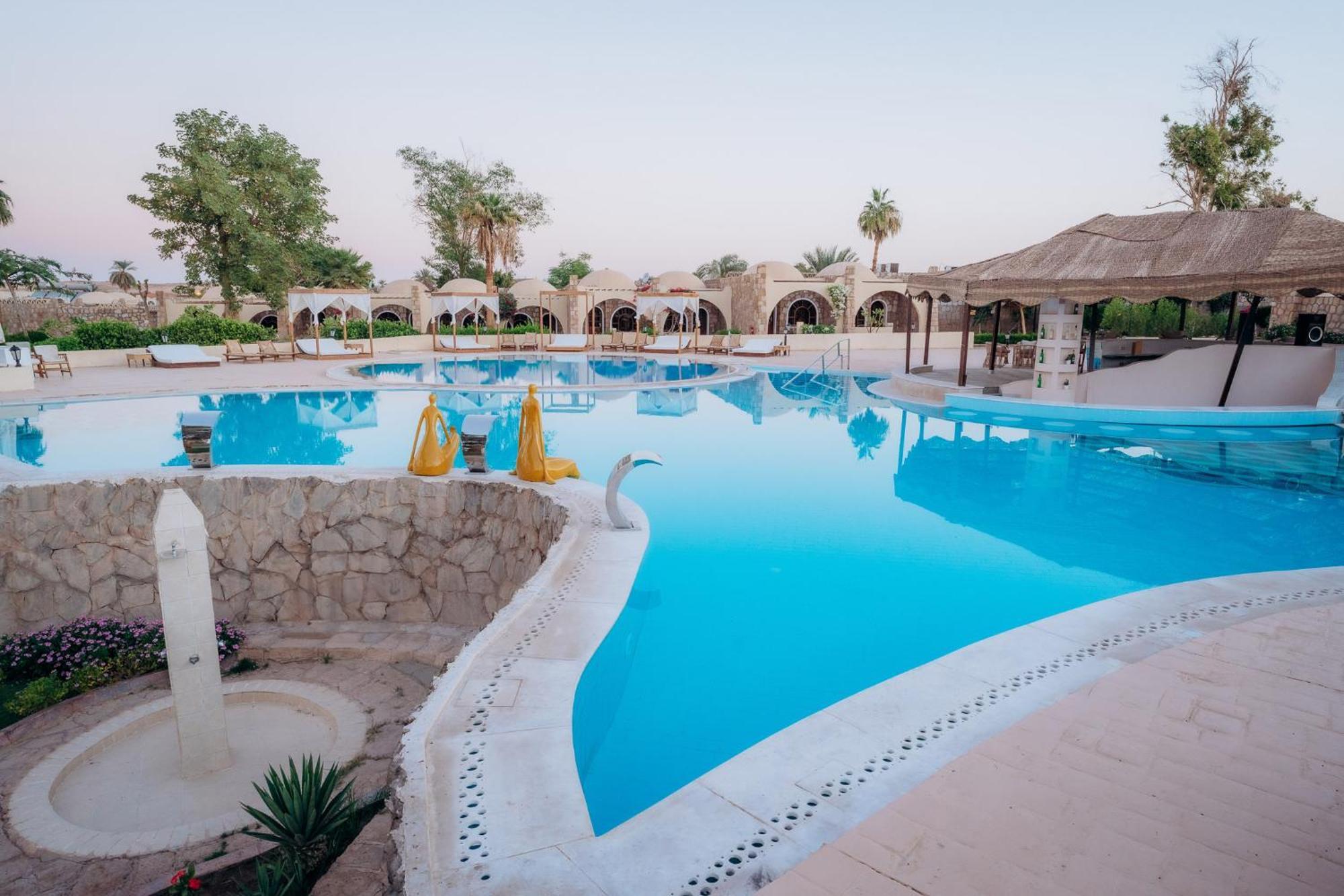 Seti Abu Simbel Lake Resort ภายนอก รูปภาพ