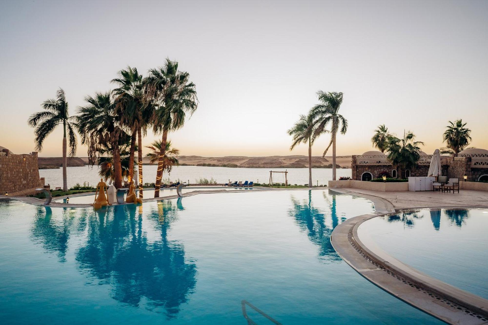 Seti Abu Simbel Lake Resort ภายนอก รูปภาพ