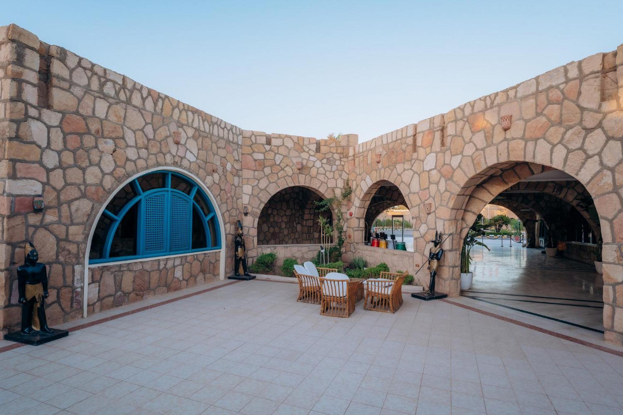 Seti Abu Simbel Lake Resort ภายนอก รูปภาพ