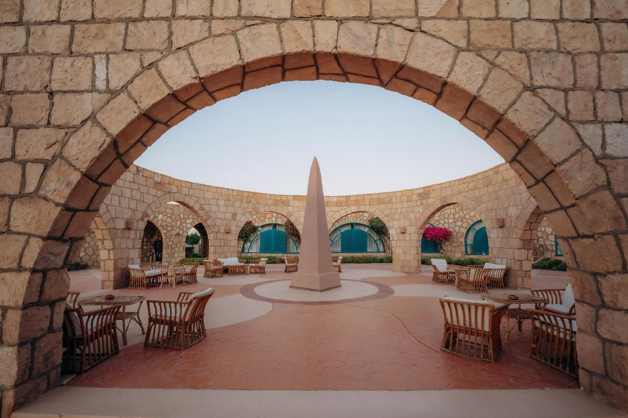 Seti Abu Simbel Lake Resort ภายนอก รูปภาพ