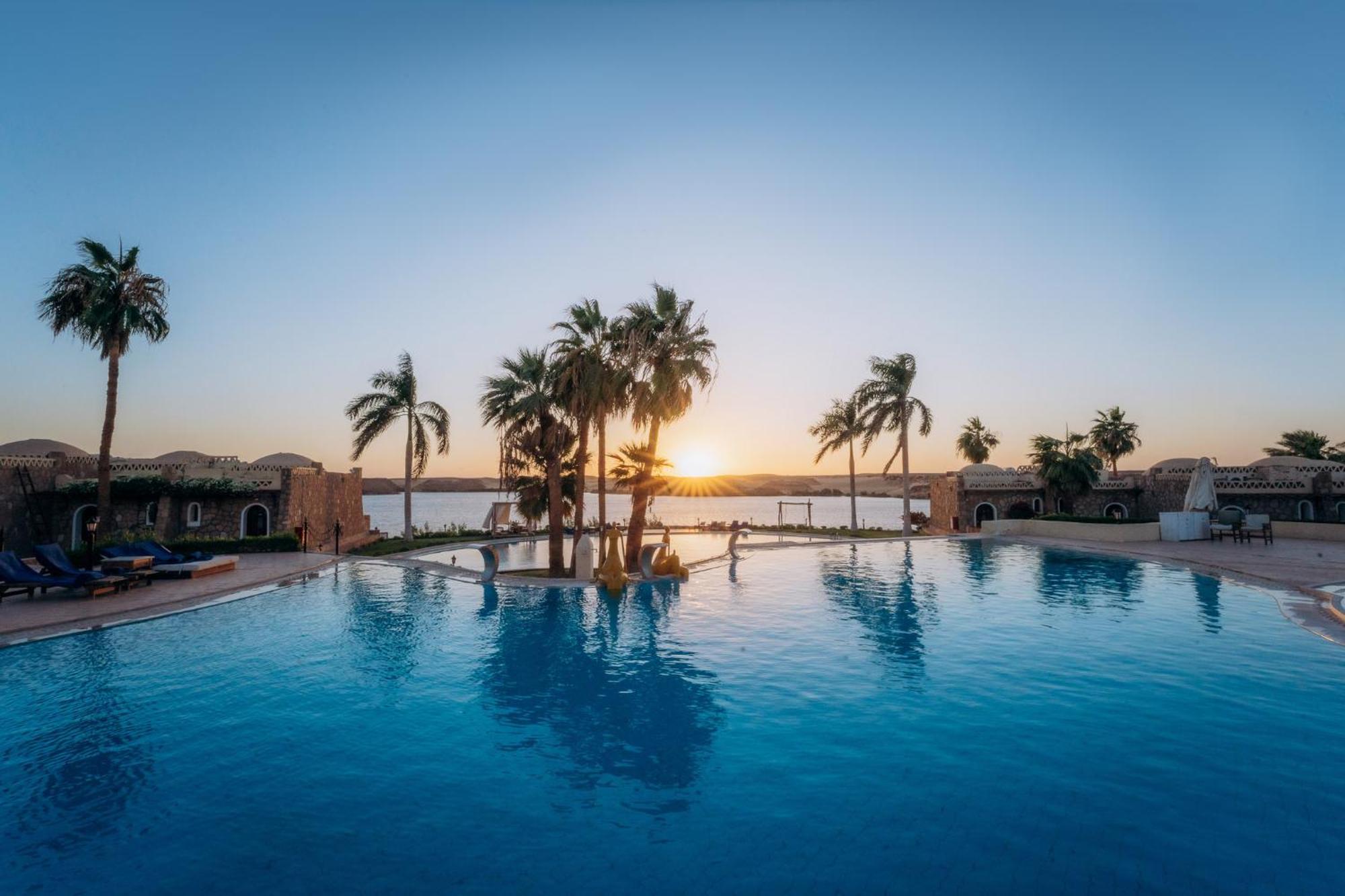 Seti Abu Simbel Lake Resort ภายนอก รูปภาพ